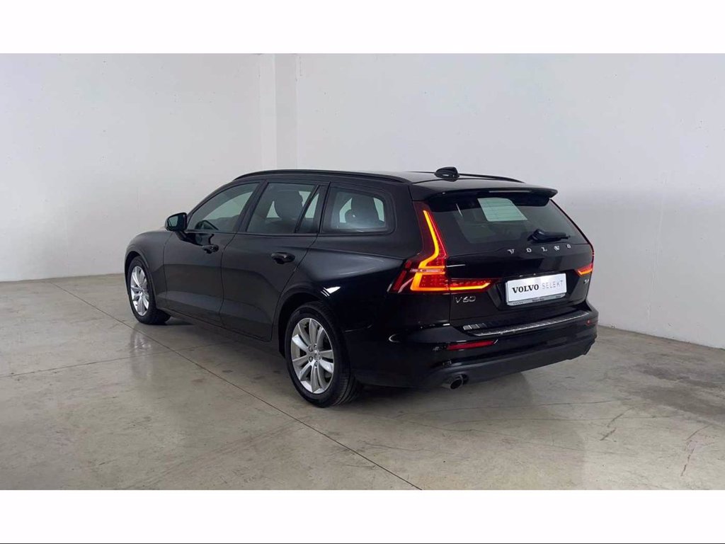 VOLVO V60 Momentum Business, B4 mild Hybrid (D)