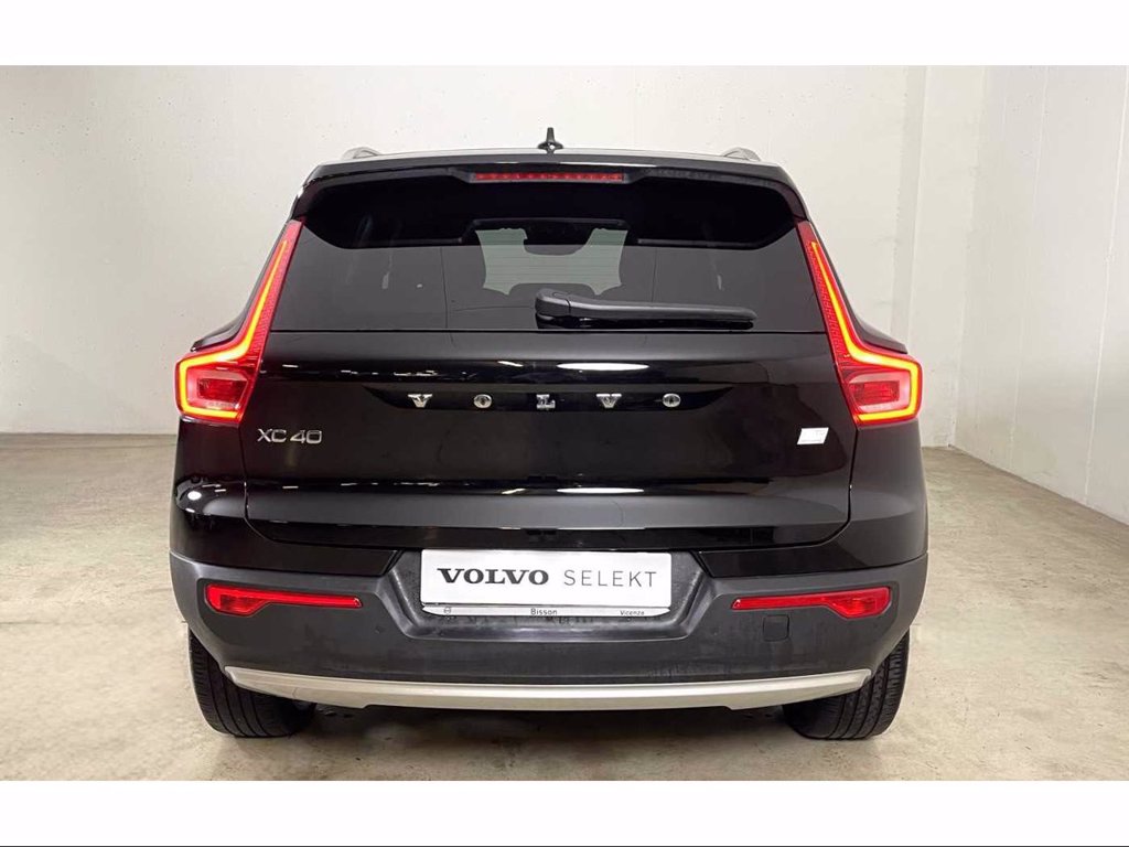 VOLVO XC40 Recharge Inscription Expression, T5 Recharge plug-in hybrid automatico