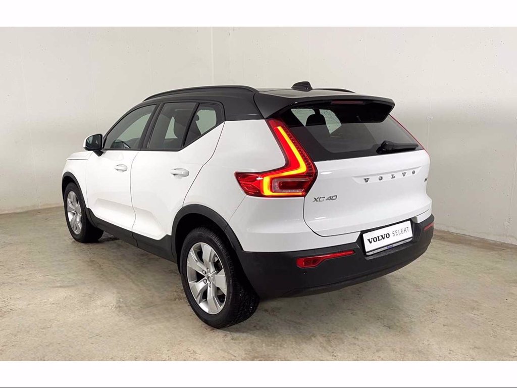 VOLVO XC40 D3 Momentum Aut