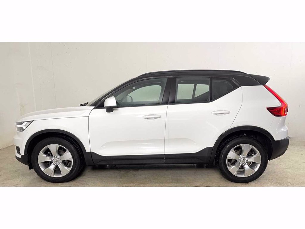 VOLVO XC40 D3 Momentum Aut