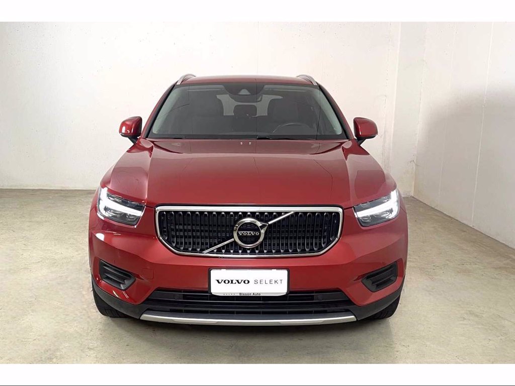 VOLVO XC40 Momentum, T3 Micro Hybrid