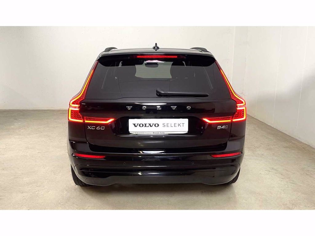 VOLVO XC60 Core, B4 AWD mild hybrid, Diesel