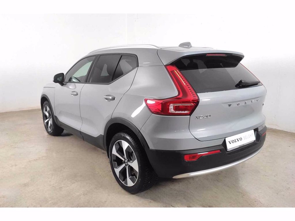 VOLVO XC40 Core, B3 Mild hybrid, Benzina