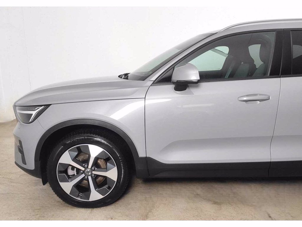 VOLVO XC40 Core, B3 Mild hybrid, Benzina