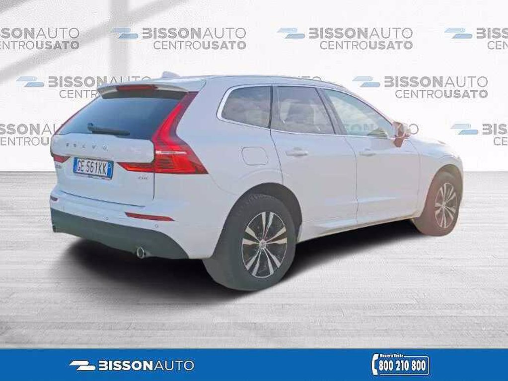 VOLVO XC60 2.0 b4 Momentum Pro auto