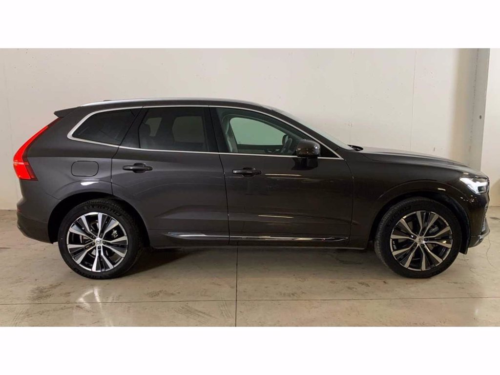 VOLVO XC60 Inscription, B4 AWD mild hybrid (D)