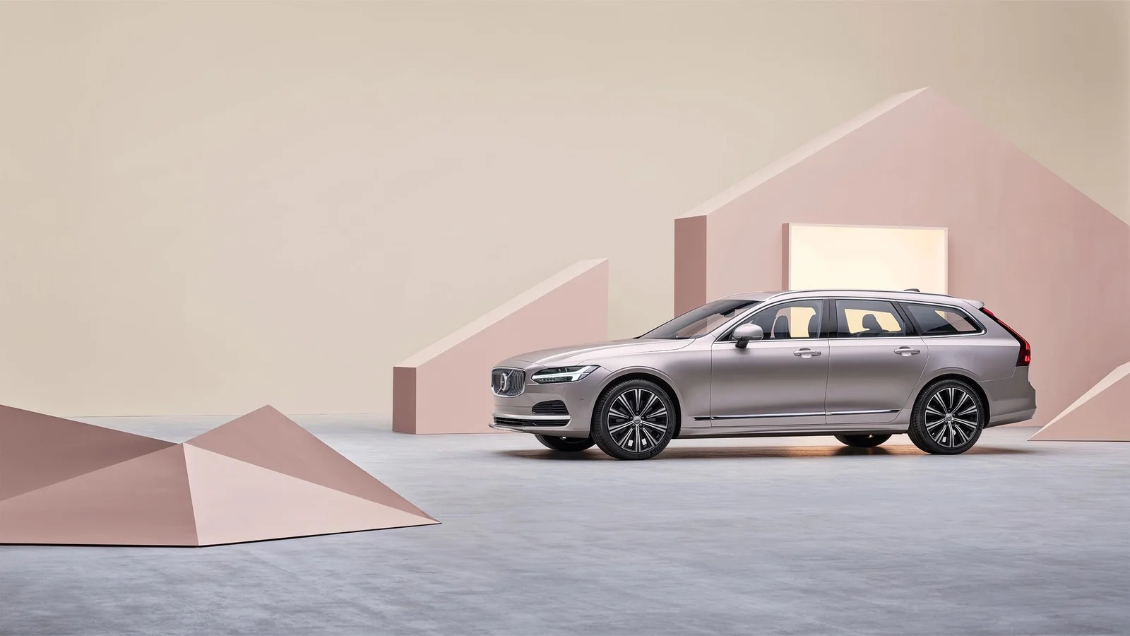 V90 Hero 21X9